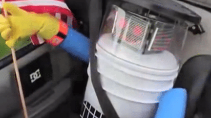 Les aventures de HitchBOT le robot auto-stoppeur prennent fin aux États-Unis