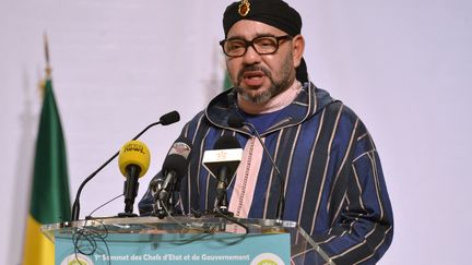 Le roi du Maroc Mohammed VI lors d'un sommet à Brazzaville (Congo), le 29 avril 2018. (LAUDES MARTIAL MBON / AFP)