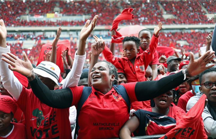 Partisans du mouvement de gauche radicale EFF à&nbsp;Soshanguve, près de Prétoria, le 2 février 2019 (REUTERS - SIPHIWE SIBEKO / X90069)