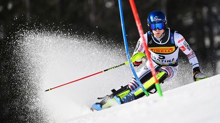 Clement Noel lors de sa première manche en slalom, le 21 février 2021. (FABRICE COFFRINI / AFP)