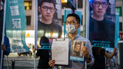 Nathan Law, membre de l'organisation politique pro-démocratie Demosisto&nbsp;à Hong Kong, le 19 juillet 2020. (ANTHONY WALLACE / AFP)