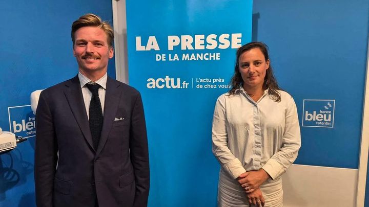 Nicolas Conquer (LR-RN) et Anna Pic (PS-NFP) lors du débat à Cherbourg avant le second tour des législatives 2024. (ANTHONY RAIMBAULT / FRANCE BLEU COTENTIN / MAXPPP)