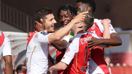 Les joueurs de l'AS Monaco lors de leur victoire (2-0) face à Brest, le 28 février 2021. (VALERY HACHE / AFP)