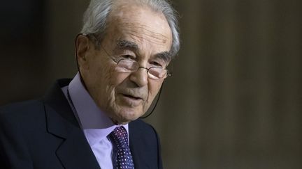 L'ancien ministre de la Justice Robert Badinter prononce un discours lors de la commémoration du 40e anniversaire de l'abolition de la peine de mort au Panthéon, à Paris, le 9 octobre 2021. (IAN LANGSDON / AFP)