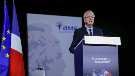 Le Premier ministre Michel Barnier lors du 106e Congrès des maires organisé par l'Association des maires de France (AMF), à Paris, le 21 novembre 2024. (THOMAS SAMSON / AFP)