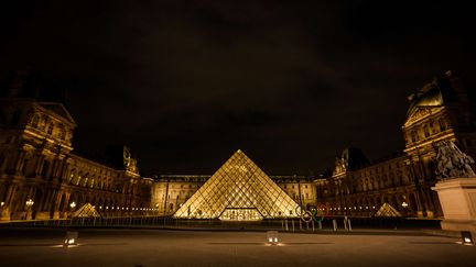 Vue générale de la pyramide du Louvre à Paris, le 9 août 2024 (LUDVIG THUNMAN/BILDBYRÅN/SHUTTE / SIPA)