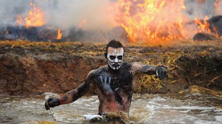 Traverser un champs en flamme... (MICHAEL REGAN / GETTY IMAGES)