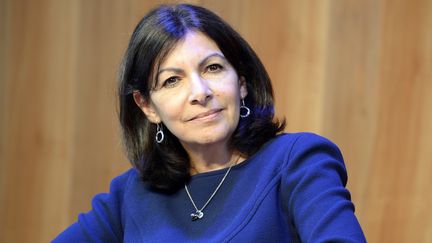 La maire de Paris, Anne Hidalgo, donne une conférence de presse à Paris, le 30 mai 2016. (BERTRAND GUAY / AFP)