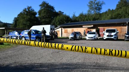 Les recherches menées par la gendarmerie pour retrouver Lina, le 26 septembre à Saint-Blaise-la-Roche (Bas-Rhin). (PATRICK HERTZOG / AFP)