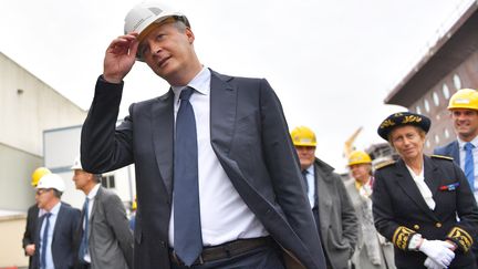 Bruno Le Maire, ministre de l'Economie et des finances aux chantiers STX à Saint Nazaire (Loire-Atlentique), le 28 septembre 2017. (LOIC VENANCE / AFP)