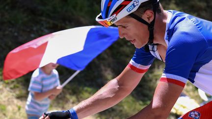 Arthur Vichot, champion de France en titre, compte déjà une victoire cette saison. (KENZO TRIBOUILLARD / AFP)