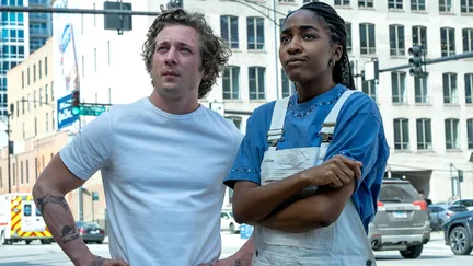 Jeremy Allen White et Ayo Edebiri dans la deuxième saison de "The Bear". (STAR +)