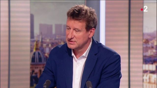 "Le plan d'investissement que je propose est de 50 milliards d'euros", explique Yannick Jadot sur le plateau du 20h de France 2