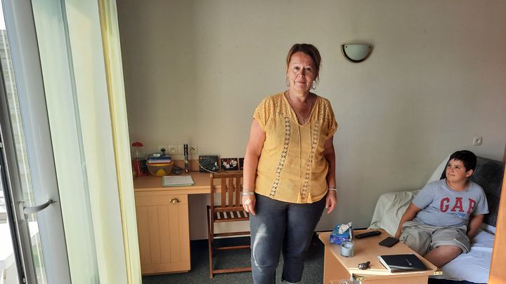 Salariée chez Picard, Aline Simon a été mutée en février à Saint-Malo. Trois mois plus tard, elle n'a toujours pas trouvé d'appartement. (AGATHE MAHUET / RADIO FRANCE)