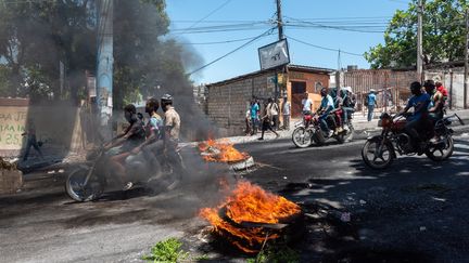 Manifestation contre l'augmentation du prix des carburants et pour demander la démission du Premier ministre Ariel Henry à Port-au-Prince (Haïti), le 15 septembre 2022. (MAXPPP)