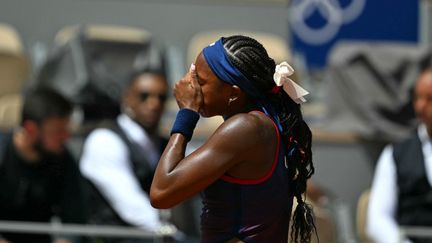 L'Américaine Coco Gauff, en larmes, perd ses nerfs avant d'être éliminée au deuxième tour du tournoi olympique de tennis