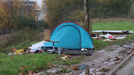 Les affaires d'une personne sans-abri. (photo d'illustration) (FRANCOIS CORTADE / RADIO FRANCE)