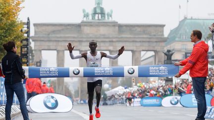 Kipchoge, vainqueur du marathon de Berlin. (MICHELE TANTUSSI / AFP)