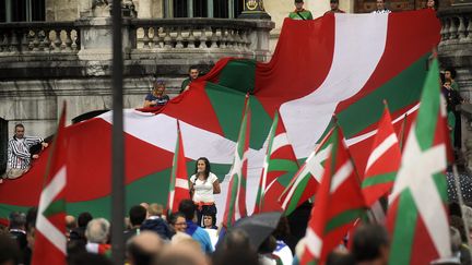 Des séparatistes basques, lors d'une manifestation à Bilbao le 22 août 2014 (RAFA RIVAS / AFP)