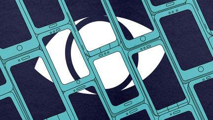 Illustration de la surveillance du logiciel Pegasus, commercialisée par la société israélienne NSO, de nos smartphones. (FRANCEINFO / JESSICA KOMGUEN)