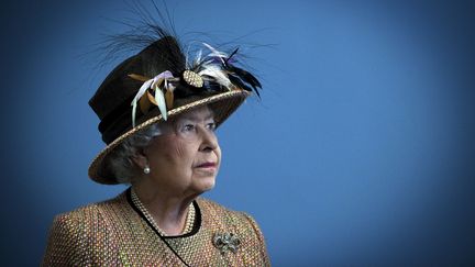 La reine Elizabeth II lors dune inauguration&nbsp;au&nbsp;King's College à Londres, le 29 février 2012. (EDDIE MULHOLLAND / POOL)