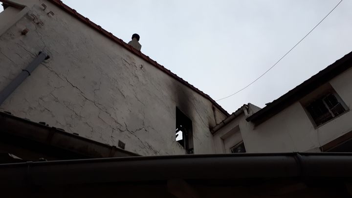 L'incendie a eu lieu dans cet immeuble situé 52 rue de Landy, à Aubervilliers, en Seine-Saint-Denis. (BENJAMIN ILLY / RADIO FRANCE)