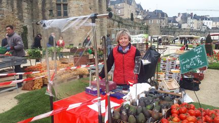 Beatrice sur le marché de plein air de Vannes au jardin des Remparts.&nbsp; (FARIDA NOUAR / RADIO FRANCE)