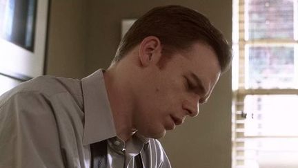 L'acteur Michael C. Hall dans le rôle de David Fisher, dans la série "Six Feet Under". (DR)