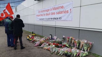 Hommage rendu le 14 janvier 2020 au salarié du Leclerc de Vandoeuvre-lès-Nancy (Meurthe-et-Moselle), qui s'est suicidé sur son lieu de travail. (MAXPPP)