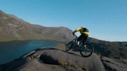 Sport : Danny MacAskill, vététiste de l'extrême en Écosse