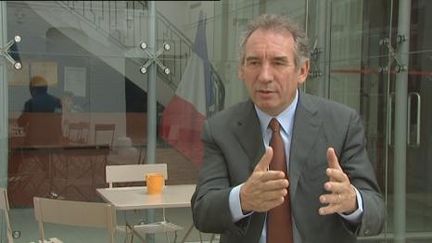 Pour François Bayrou, ce plan de rigueur est réalisé avec des rustines. (F2)