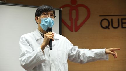 Le professeur&nbsp;Yuen Kwok-yung, le 29 janvier 2020 à Hong Kong. (EYEPRESS NEWS / AFP)