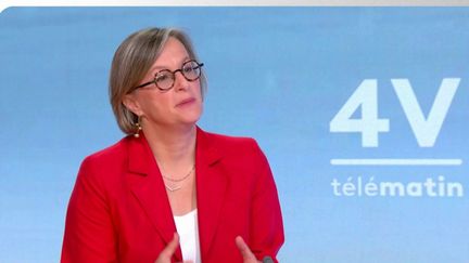 Stella Dupont, ex-députée d'Ensemble pour la République, était l'invitée des “4 Vérités” sur France 2, vendredi 4 octobre.