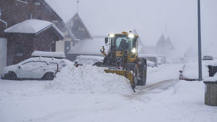 Les départements de l'Isère, de la Savoie et de la Haute-Savoie ont été maintenus en vigilance orange ce lundi 23 décembre. (FREDERIC PETRY / HANS LUCAS)