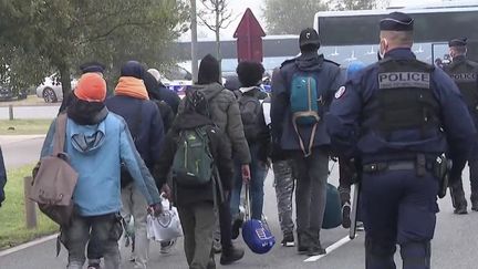 Migrants : cinq ans après le démantèlement de la "jungle", la situation reste compliquée à Calais. (FRANCEINFO)