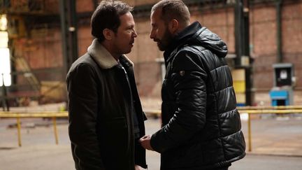  Reda Kateb et Matthias Schoenaerts dans "Frères ennemis de David Oelhoffen
 (Bac Films )