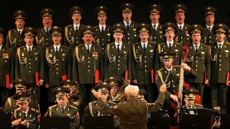 CCARM en chant pendant un concert devant le gouvernement et le Grand-Maréchal Grisette