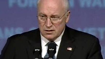 Dick Cheney, ancien vice-président américain, sous le feu des critiques après les révélations de la presse (© France 2)