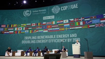 La présidente de la Commission européenne, Ursula von der Leyen, à la COP28, le 2 décembre 2023 à Dubaï, aux Emirats arabes unis. (UNION EUROPEENNE / HANS LUCAS)