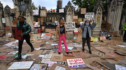 Manifestation "Black Lives Matter" à Londres le 7 juin 2020 (ANDY RAIN / MAXPPP)