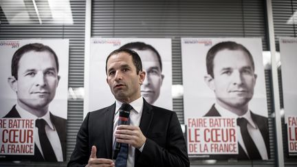 Pour Hamon Macron va "permettre un second tour entre la droite et l'extrême droite"