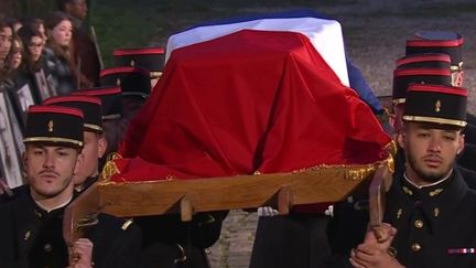 Hommage à Missak Manouchian : une veillée au Mont-Valérien avant son entrée au Panthéon (Franceinfo)