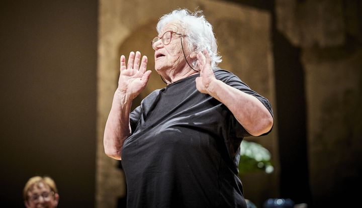 One of the actresses in the play "The Secret Life of Old People" by Mohamed El Khatib presented at the Avignon Festival 2024. (CHRISTOPHE RAYNAUD DE LAGE)