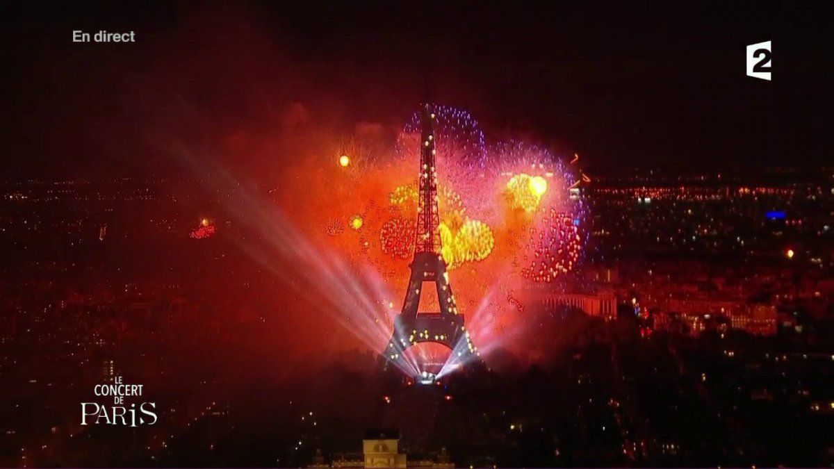 Video Revoyez Le Feu D Artifice Du 14 Juillet A Paris En Integralite