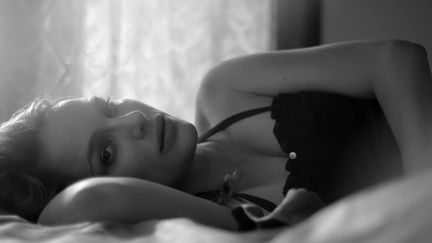 Natalie Portman dans le clip de James Blake "My Willing Heart".
 (Saisie écran)