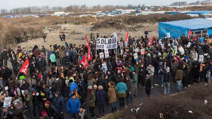 &nbsp; (Manifestation de soutien aux migrants à Calais © maxPPP)