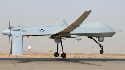 Un drone MQ-1 Predator post&eacute; en Asie du Sud-est, du m&ecirc;me type que celui-ci vis&eacute; par des chasseurs iraniens, jeudi 1er novembre.&nbsp; (JULIANNE SHOWALTER / US AIRFORCE / AFP)