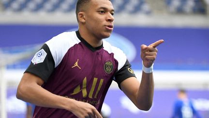 Kylian Mbappé, buteur face à Strasbourg (PATRICK HERTZOG / AFP)