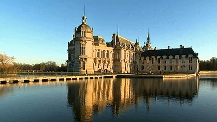 Le Domaine de Chantilly dans l'Oise, lieu de résidence d'un prince du XIXe siècle, Henri d'Orléans duc d'Aumale 
 (France 3 / Culturebox)