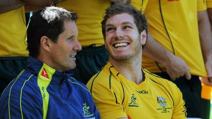 David Pocock tout sourire aux côtés de Robbie Deans